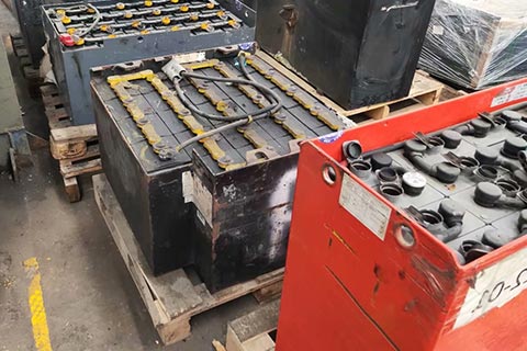 东兴郭北叉车蓄电池回收价格,汽车电池回收价格|钛酸锂电池回收价格